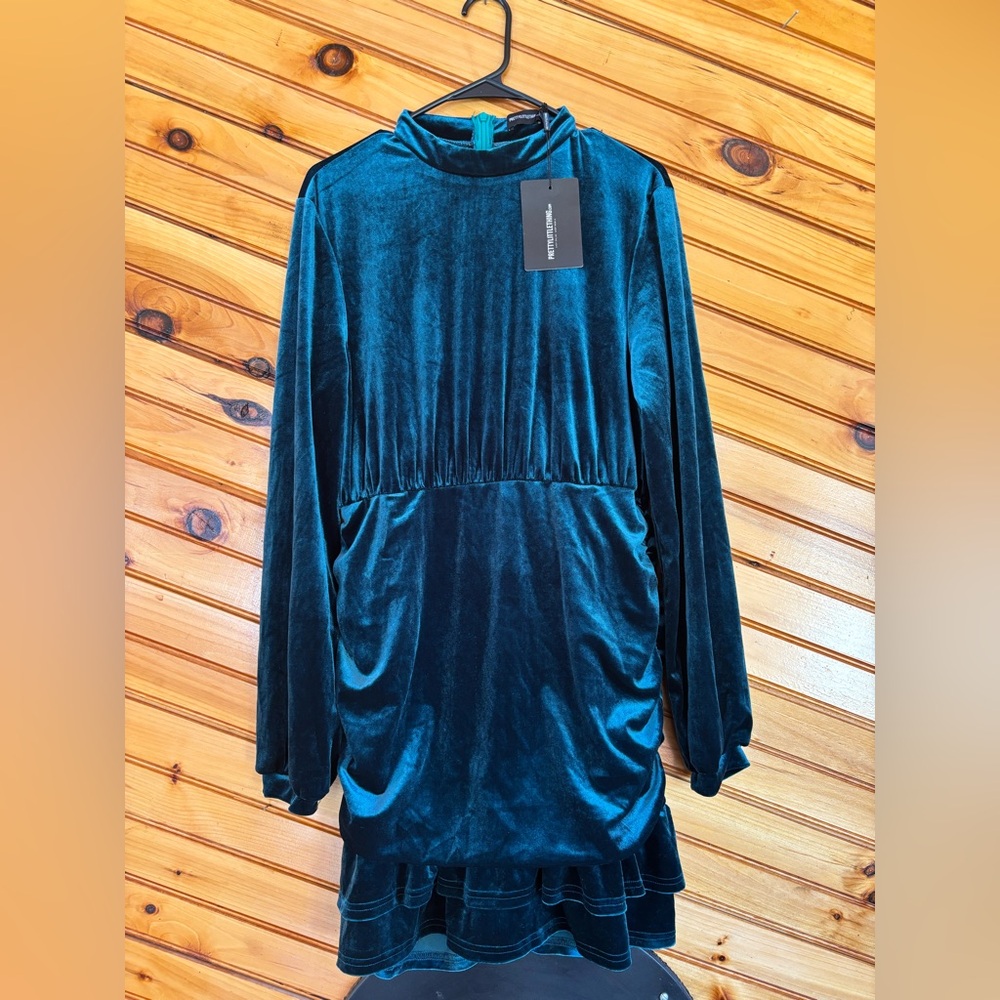 NEW pretty little thing velvet dress and blue Amazon velvet dress